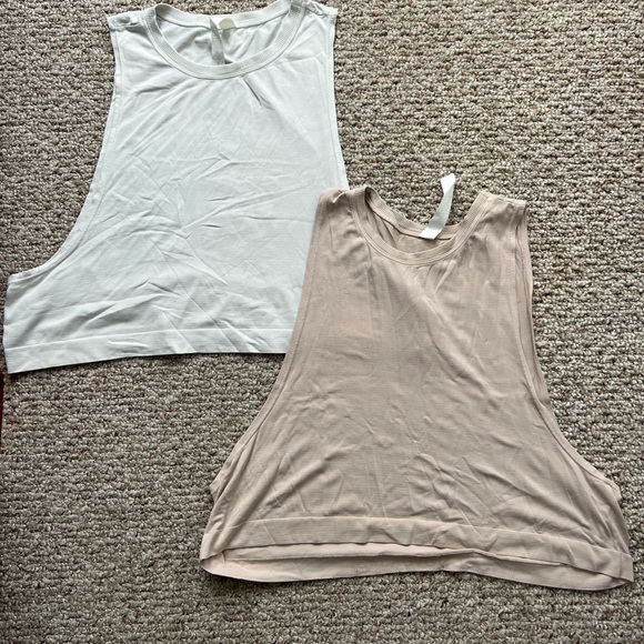 Work out tops - Picture 1 of 1